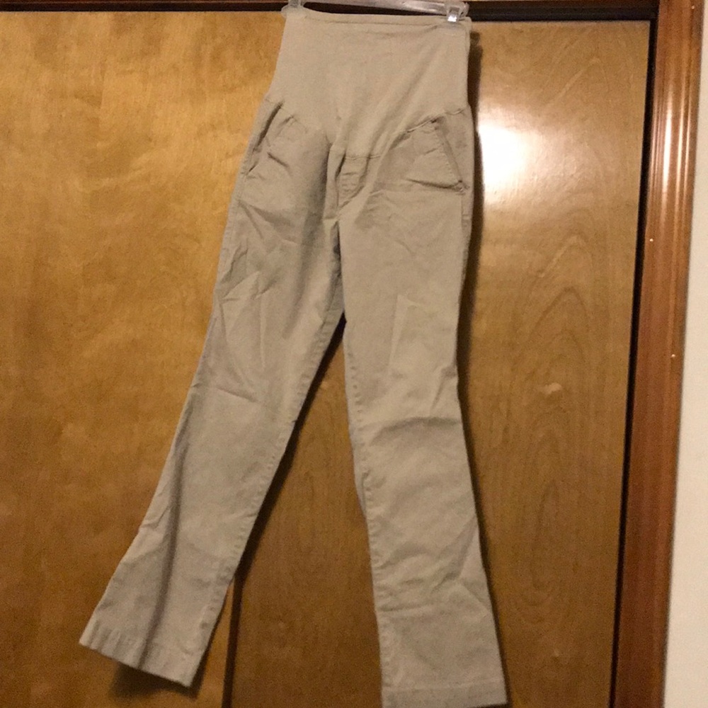 Khaki size 6 short maternity pants
